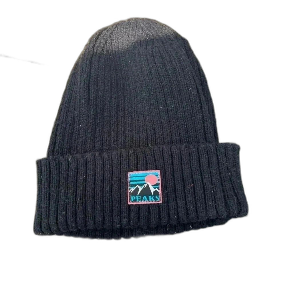 PEAKS Unisex Beanie Black
